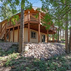 Modern 4BR Monument Escape with Pikes Peak Views