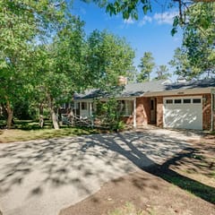 Spacious 4BR Broadmoor Retreat Near Seven Falls
