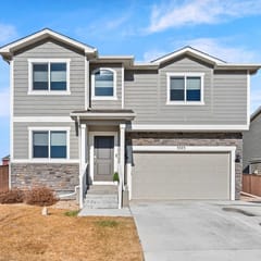 Cozy 3BR Retreat w/ Fireplace in Loveland