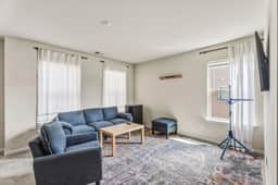 3BR Charlotte Retreat Near Airport & Carowinds - Image 5