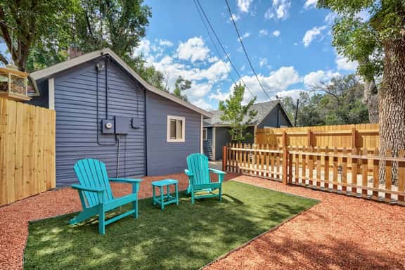 1Bedroom Pet Friendly Stay in SouthEast near DT CO - Image 1