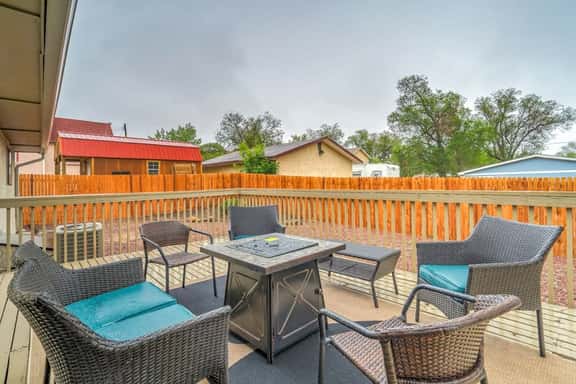 3BR with Patio and Fire pit near Hiking & Downtown - Image 1