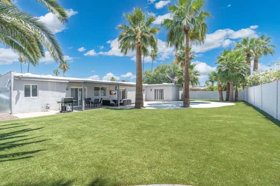 4BD| Mid Terms Welcome | 31+ Day Stays - Image 1