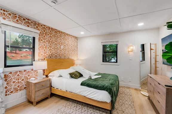 Cozy Studio in Manitou Springs, Walk Downtown - Image 1