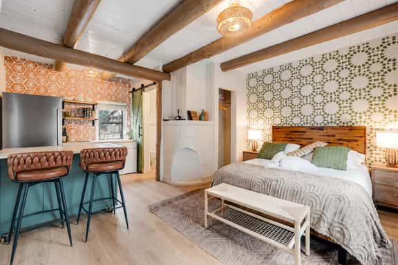 Homey Studio in Manitou Springs, Walk Downtown - Image 1
