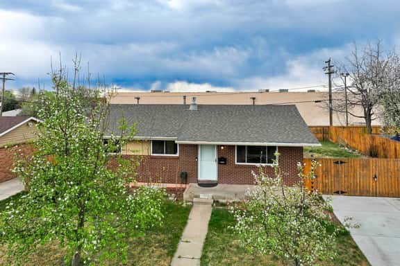 Spacious 3BR Home, Sleeps 6, Near Denver&Red Rocks - Image 1