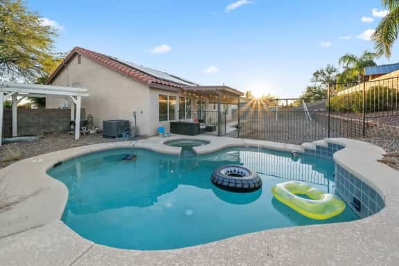 Pool, Oro Valley Oasis, Sleeps 8 - Image 1