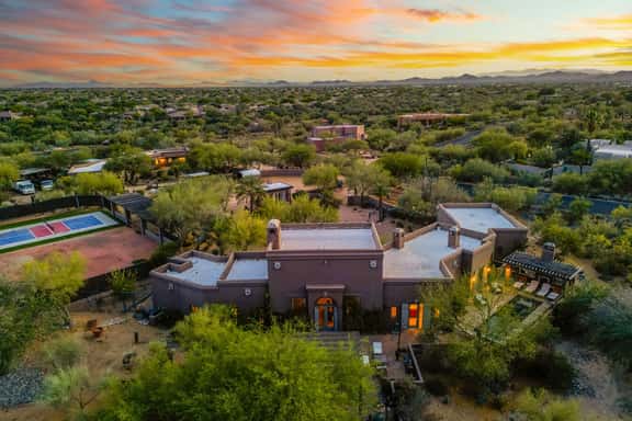 Desert Estate with Pool, Casita,Pickleball & Views - Image 1
