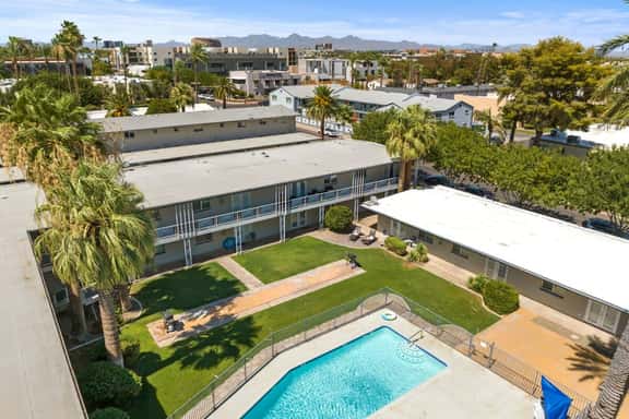 2BD, Walk Out To Pool, Old Town Scottsdale Paradise - Image 1