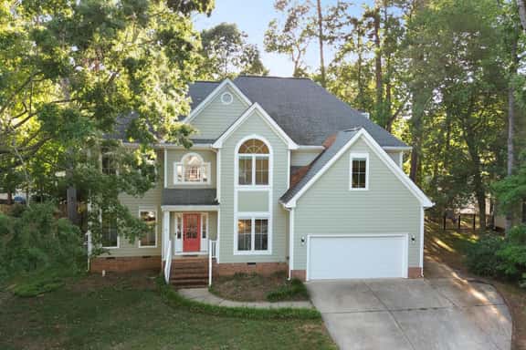 Comfortable 5 BR Raleigh Home, Backyard Oasis - Image 1