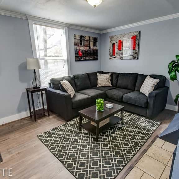 Downtown Cottage with Netflix TV near Old Colorado - Image 1