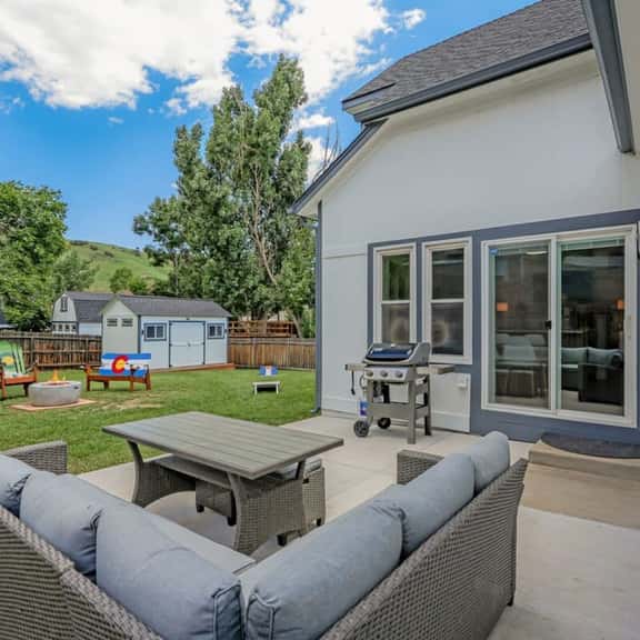 Fire pit, Patio, BBQ near Garden of the Gods USAFA - Image 1