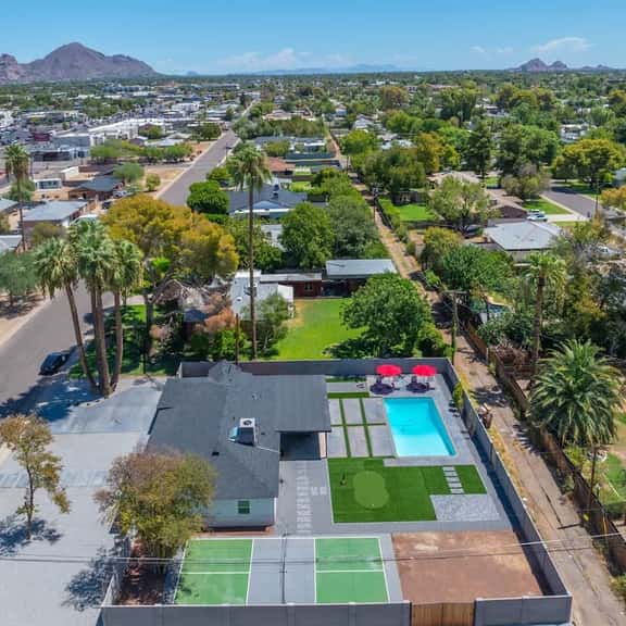 Downtown Phoenix Pool Pickleball Mini Putt Home AZ - Image 1