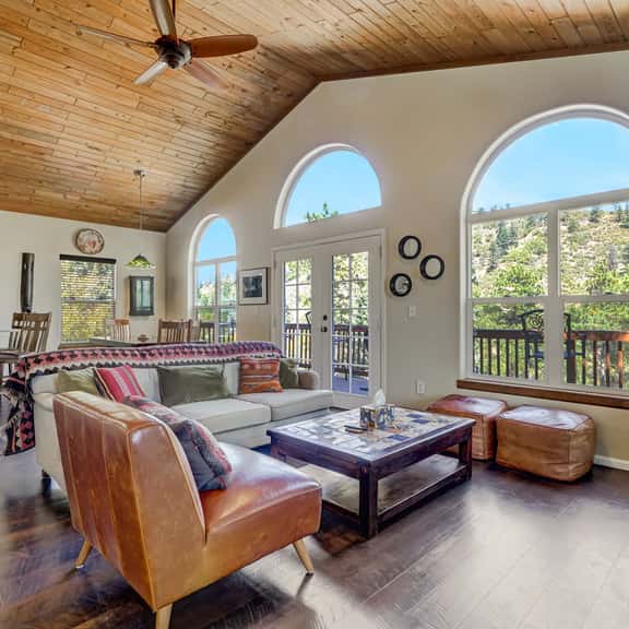 5BD – Large Yard & Firepit | Escape to the Mtns! - Image 1
