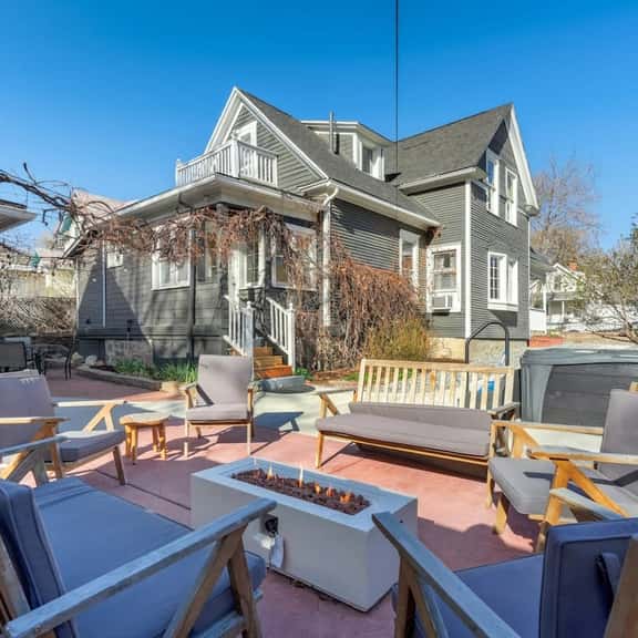 Downtown Colorado Springs 4BR Hot Tub, BBQ & Patio - Image 1