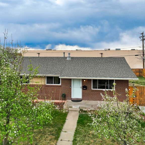 Spacious 3BR Home, Sleeps 6, Near Denver&Red Rocks - Image 1