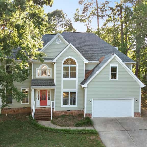 Comfortable 5 BR Raleigh Home, Backyard Oasis - Image 1