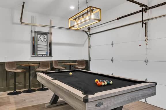 Luxe 6BR Retreat, Pool, Game Room,Sleeps 23 - Image 4
