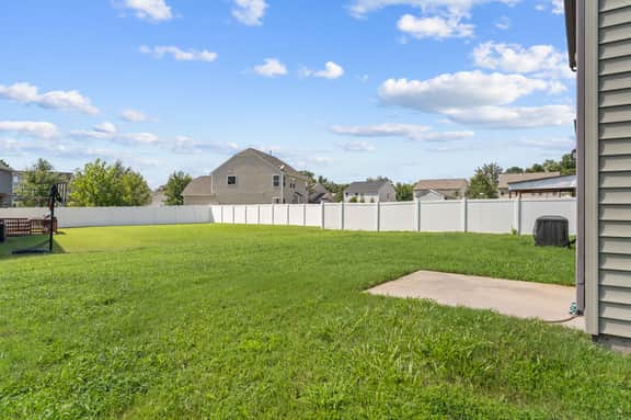 3BR Charlotte Retreat Near Airport & Carowinds - Image 2